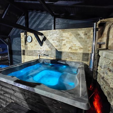 Апартаменти Casa Miclau Беїле-Херкулане Екстер'єр фото