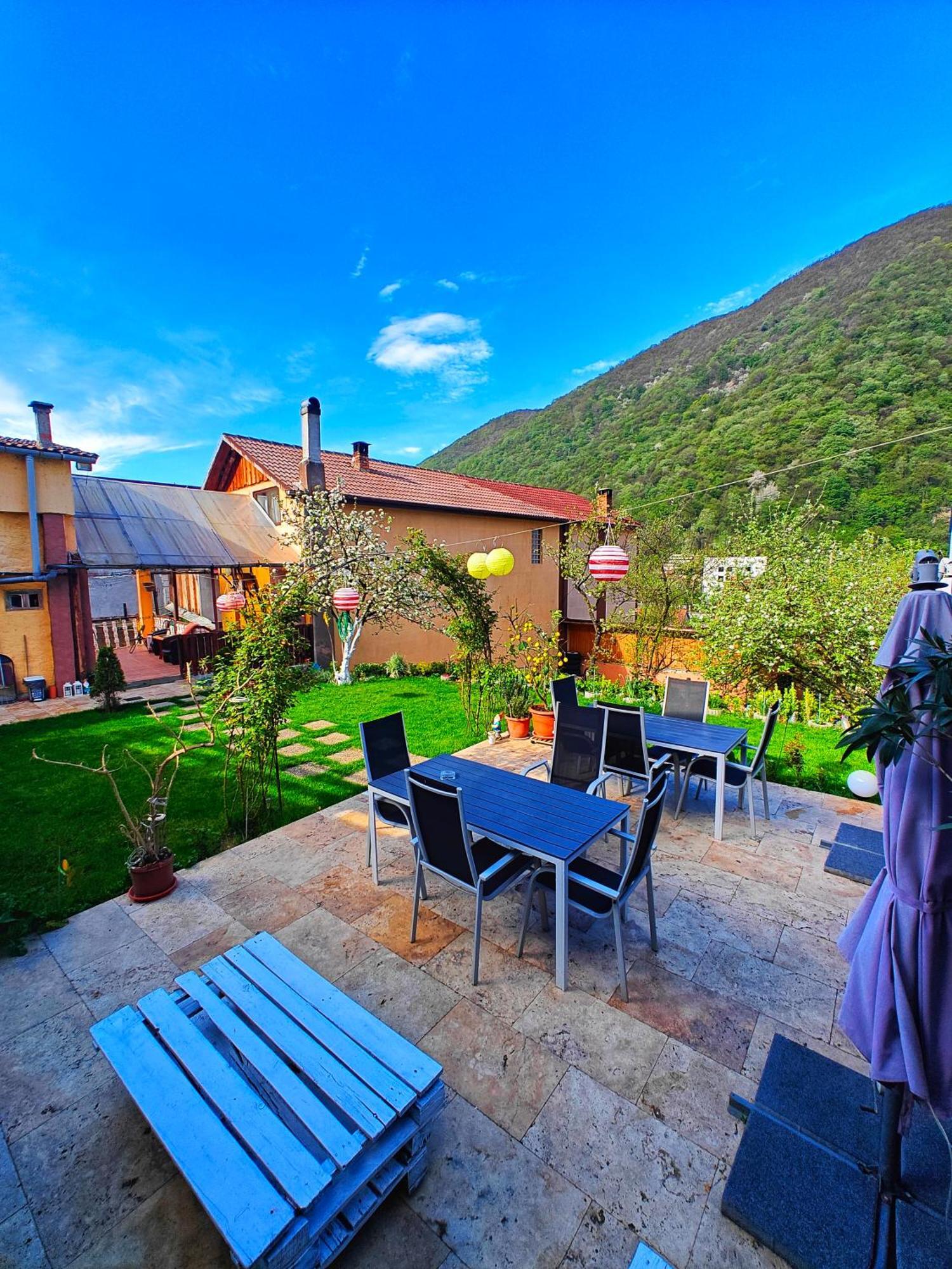 Апартаменти Casa Miclau Беїле-Херкулане Екстер'єр фото