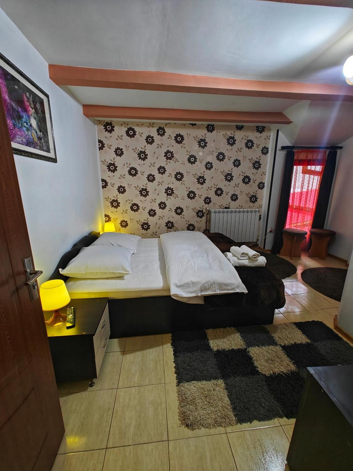 Апартаменти Casa Miclau Беїле-Херкулане Екстер'єр фото