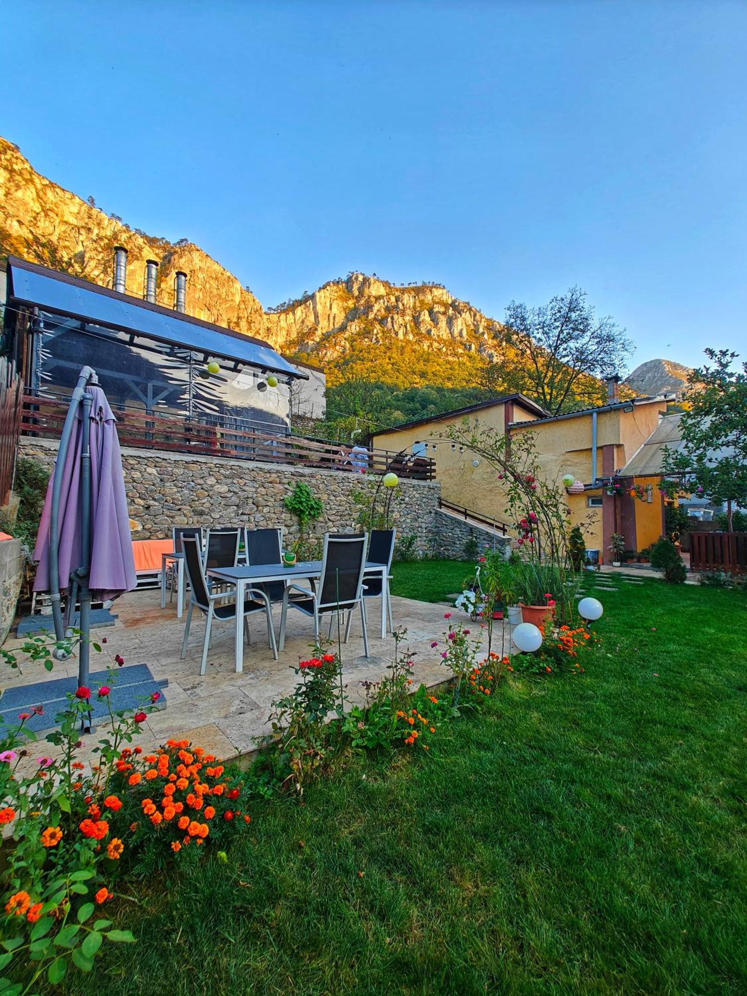 Апартаменти Casa Miclau Беїле-Херкулане Екстер'єр фото
