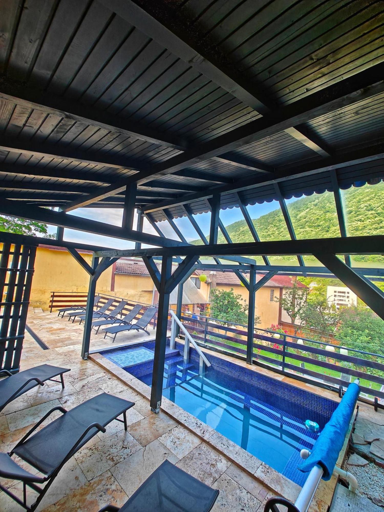 Апартаменти Casa Miclau Беїле-Херкулане Екстер'єр фото