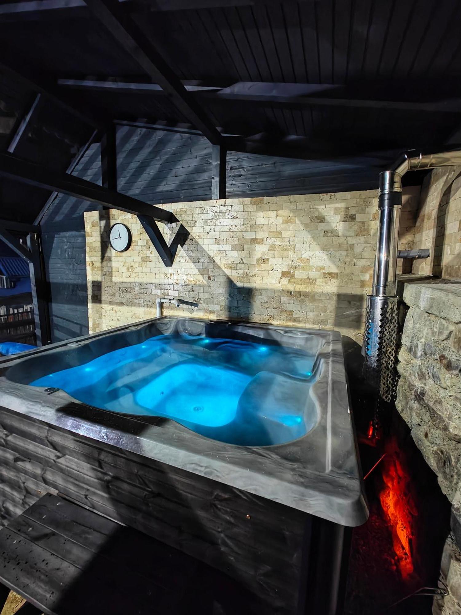 Апартаменти Casa Miclau Беїле-Херкулане Екстер'єр фото